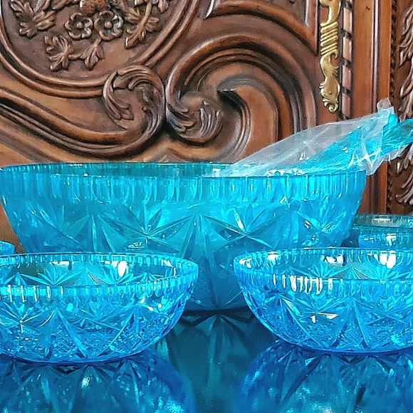 🇺🇸9 piece Blue Cut Crystal Styrene by Novelty Crystal Corp. 🇺🇸 - Picture 2 of 5